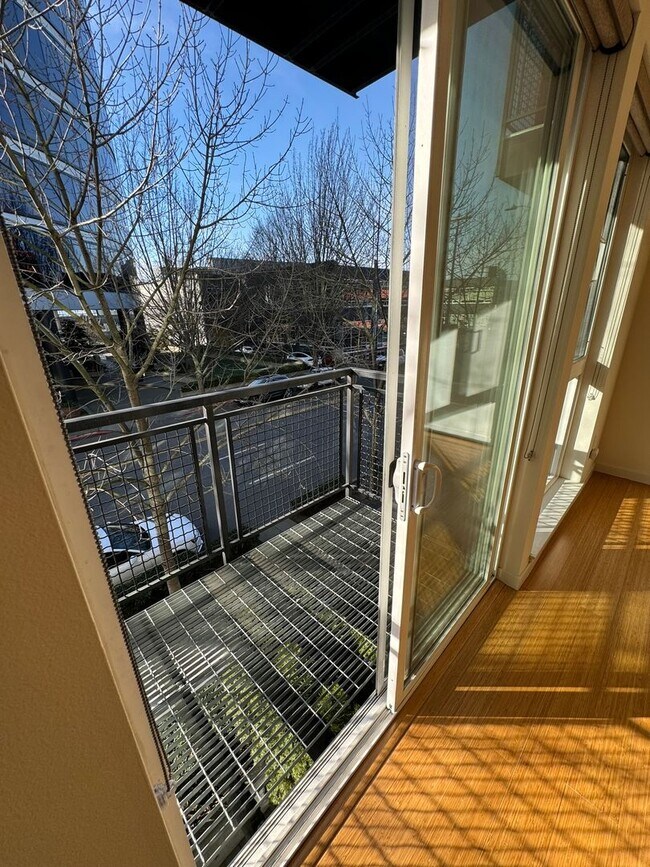 Building Photo - 1Bd/1Ba Seattle Condo