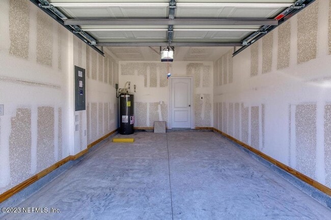 Building Photo - 46 Oarsman Xing Dr