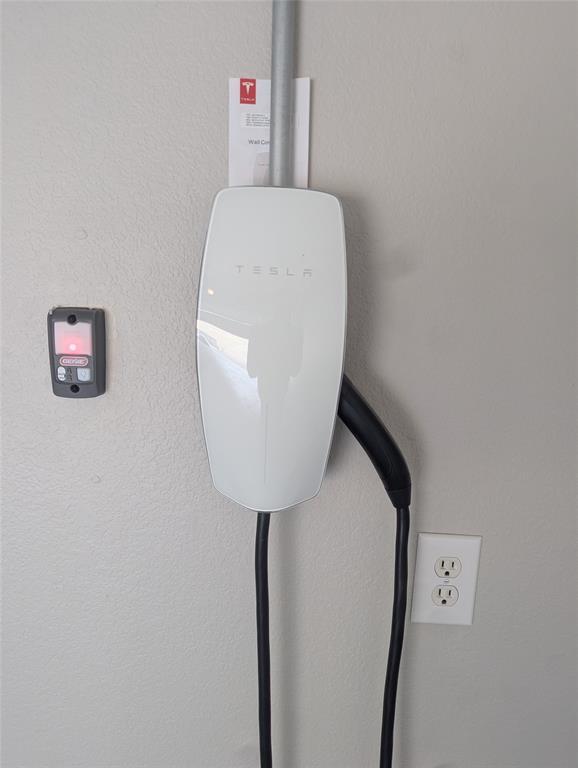 Building Photo - 6705 Fort Davis Cove