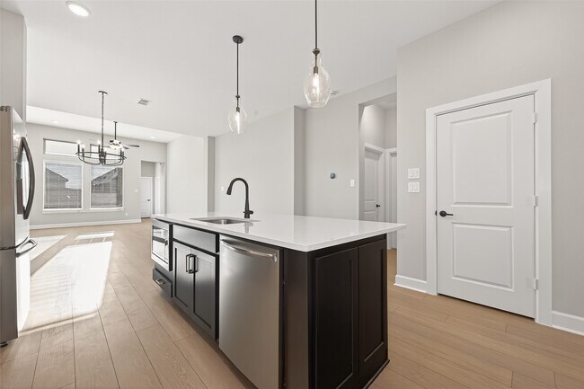 Building Photo - 11219 Peacock Flower St