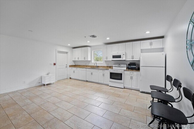 Building Photo - 3794 Shutterfly Wy