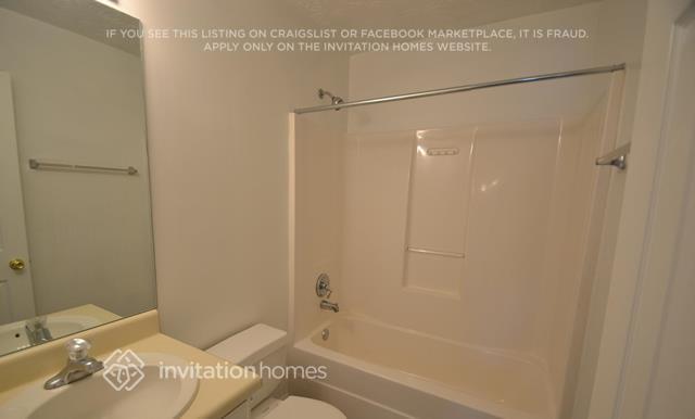 Building Photo - 1059 Shadow Lake Dr