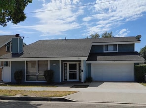 Building Photo - Grand (404) / E. Culver Ave (228)