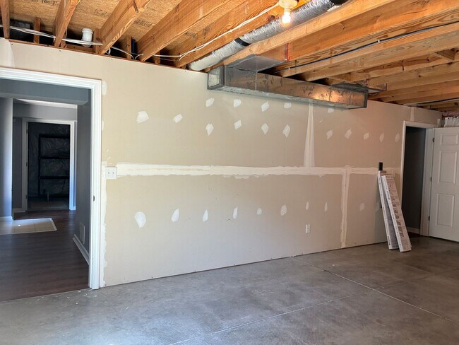 Building Photo - **ELIZABETHTOWN INDEPENDENT SCHOOL DISTRICT**