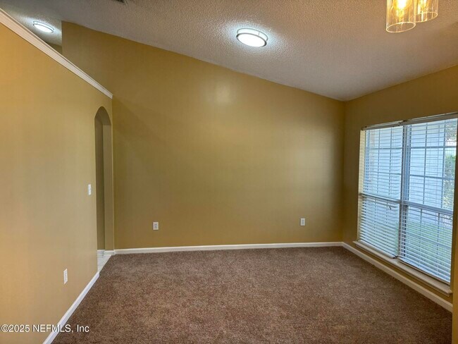 Building Photo - 1318 Yellow Jacket Ct