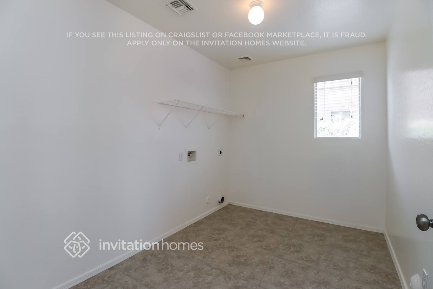 Building Photo - 2224 W Silver Creek Ln