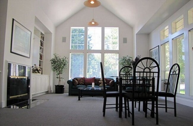 Interior Photo - Gresham Central