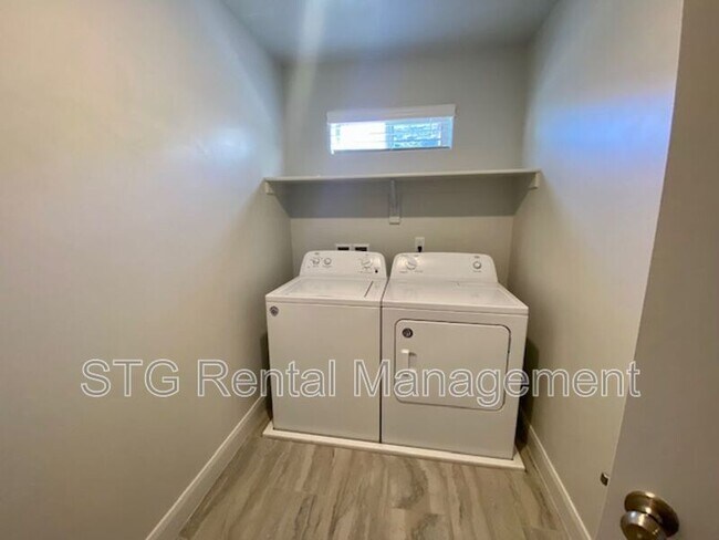 Building Photo - 3132 S Relic Ridge Dr