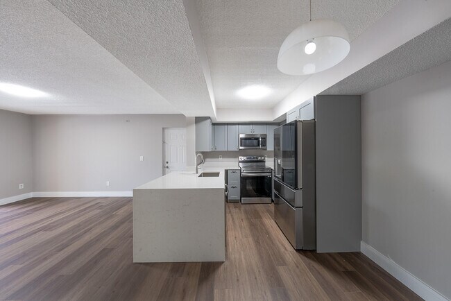 Building Photo - 5590 NW 61st St