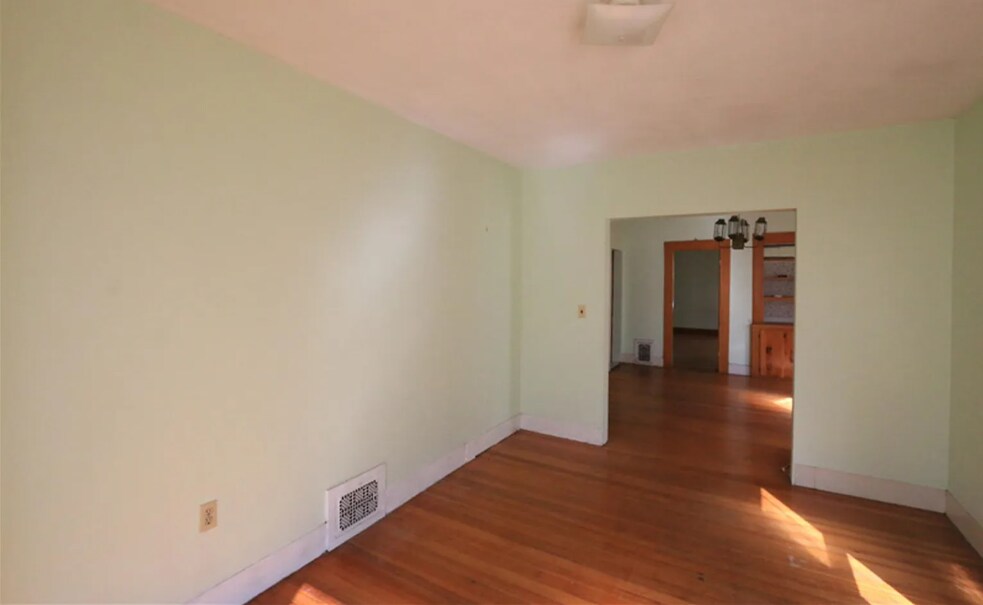 Building Photo - 59 Conwell Ave