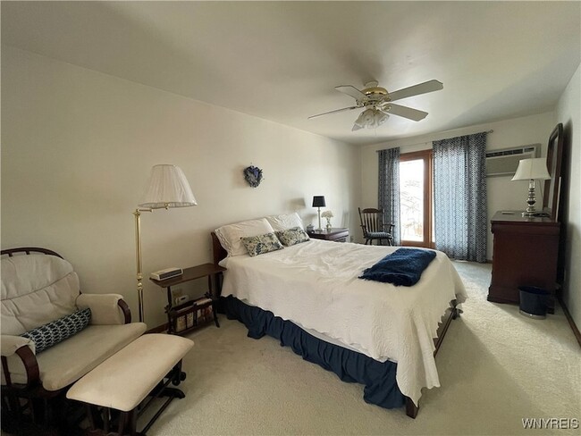 Building Photo - 1825 Winter Rd