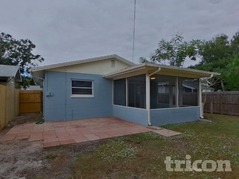 Building Photo - 3635 17th St N