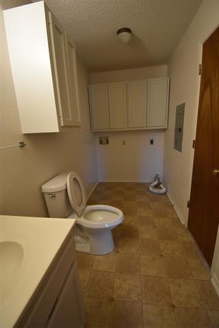 Building Photo - 514 Pecan St