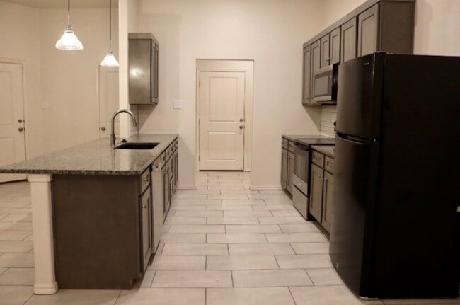 Building Photo - 1824 Corpus Ave