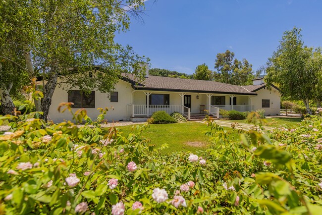 Building Photo - Ojai Horse Ranch