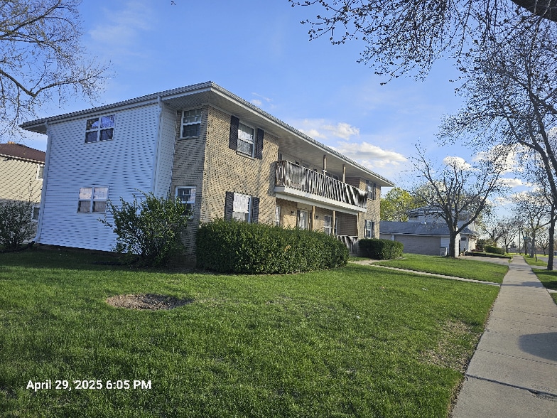 Building Photo - 5830 N 87th St