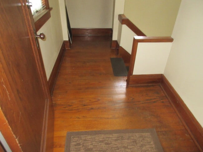 Building Photo - 2615 Taylor Ave