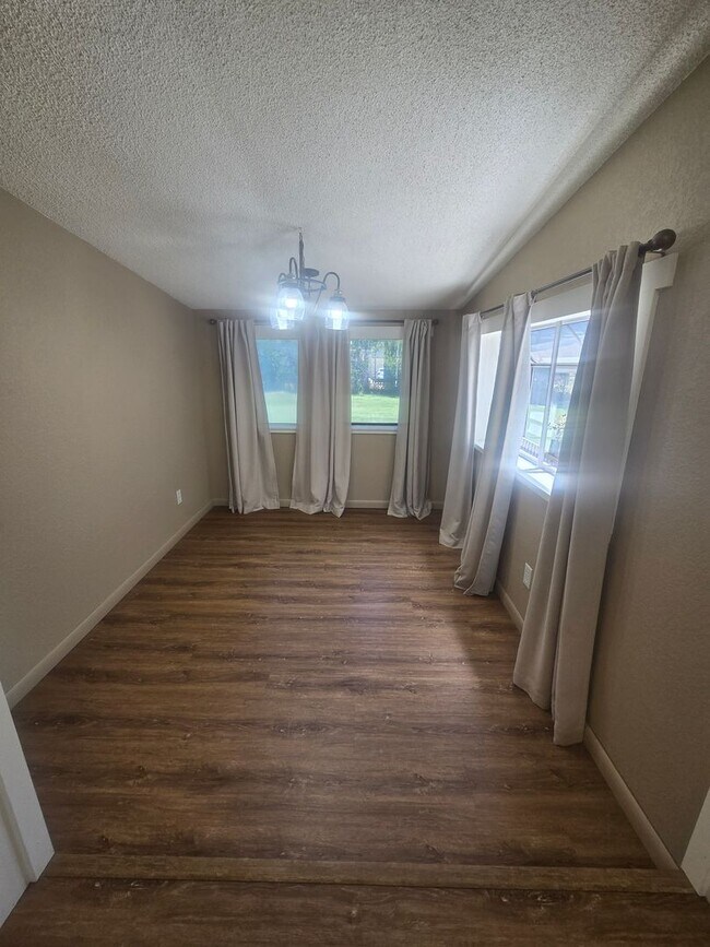 Building Photo - Rural 3 Bedroom Home in Fort Collins with Attached Garage and HUGE Yard Now Available! NO HOA!