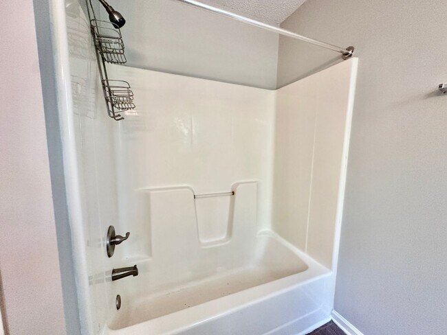 Building Photo - Dallas Rental