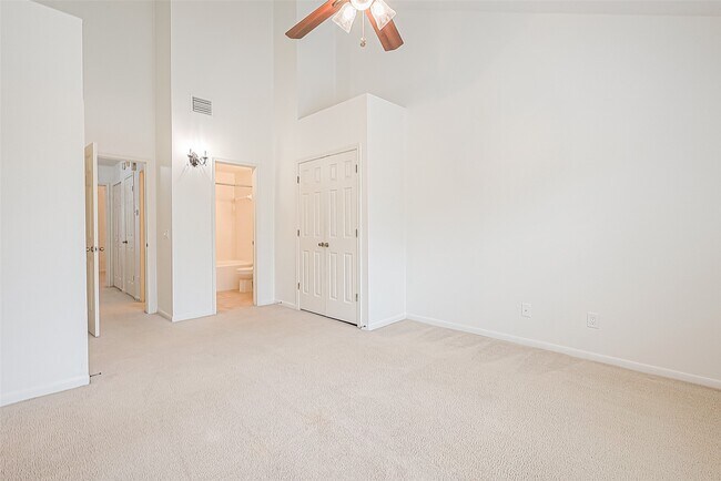 Building Photo - 2930 Grants Lake Blvd