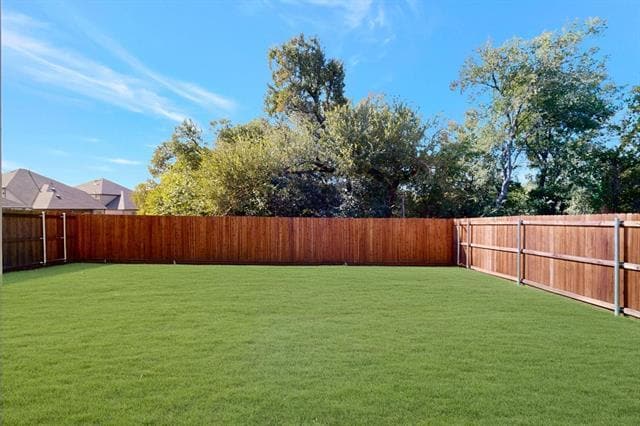 Building Photo - 417 Forsyth Dr