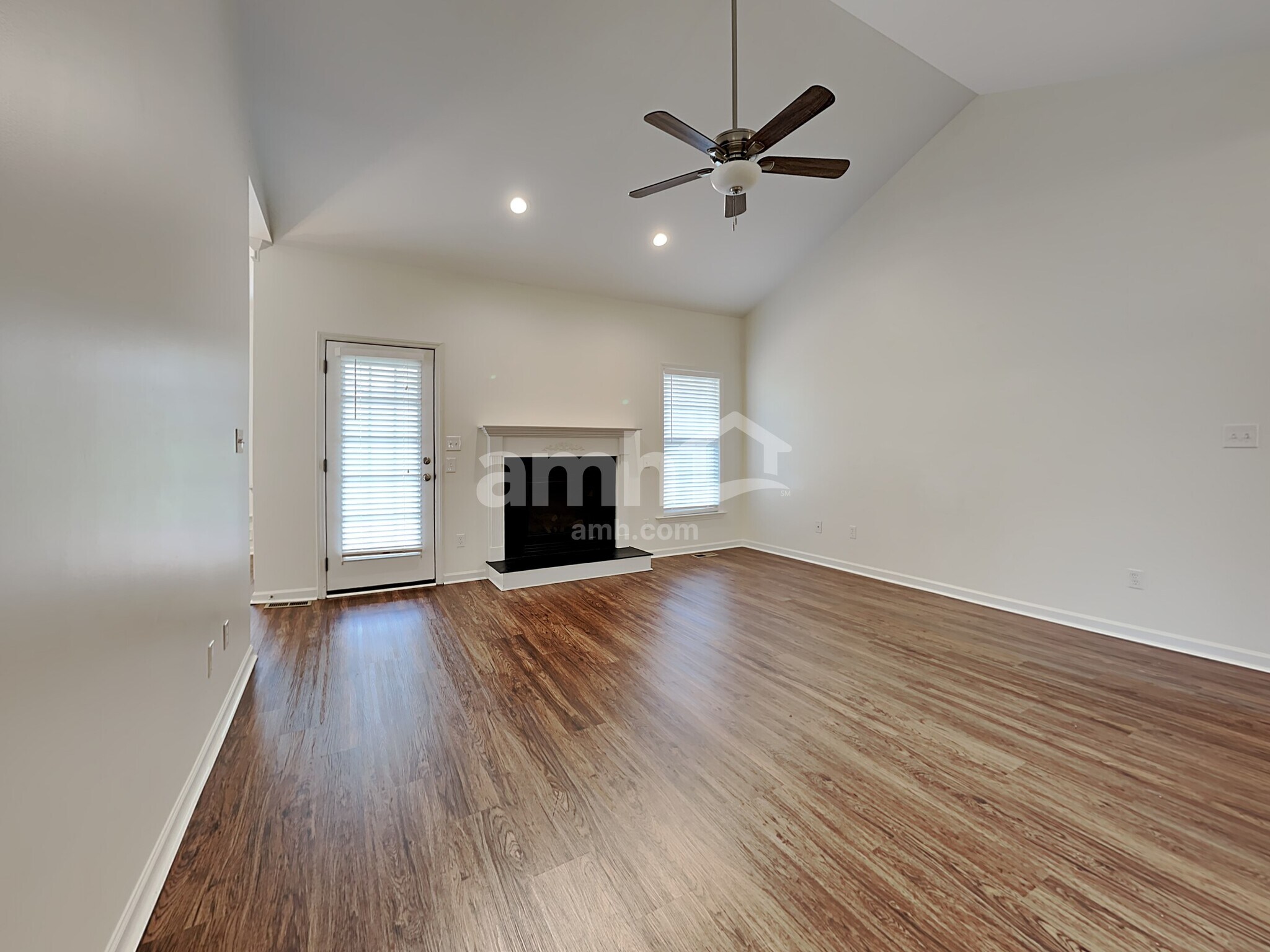 Building Photo - 229 Cinnamon Way