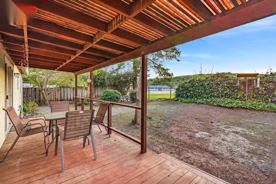 Building Photo - 7472 Blue Fox Way