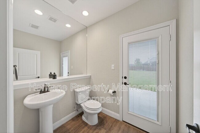 Building Photo - 3225 Harvest Crest