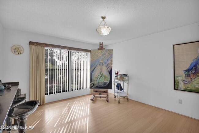 Building Photo - 2437 Burgundy Ct