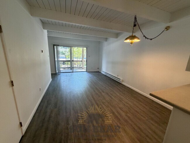 Building Photo - 801 Northwood Blvd