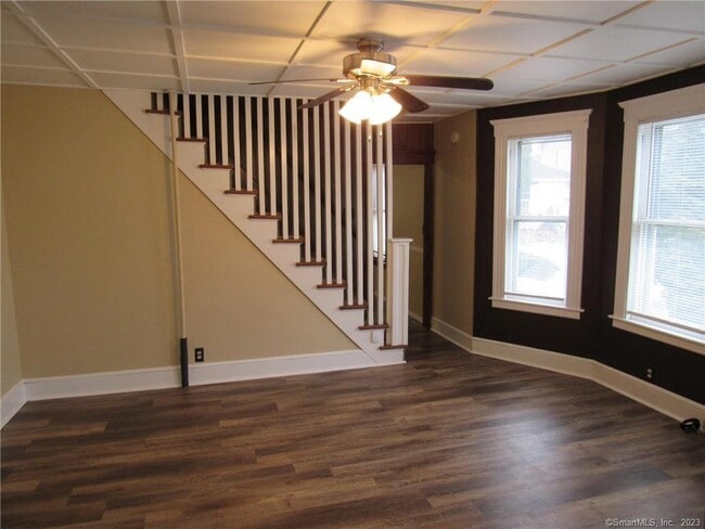 Building Photo - 292 Brightwood Ave