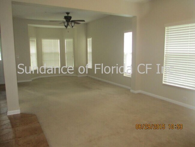 Building Photo - Orange County Beautiful 2-Story Townhouse ...