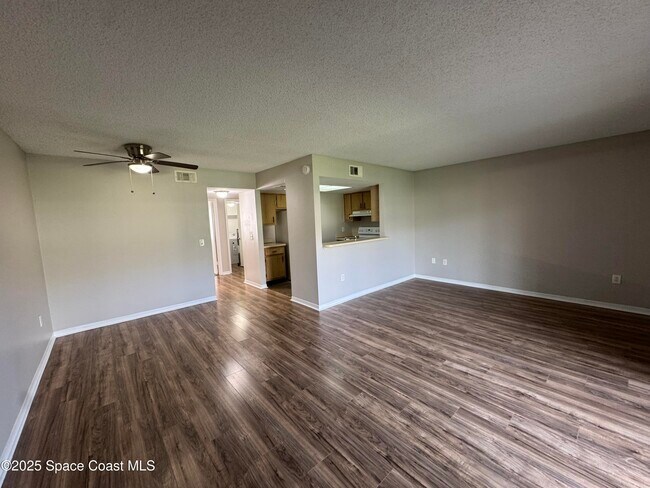 Building Photo - 1068 Mollie Ln
