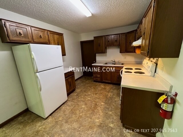 Building Photo - 14 Rancourt Ave