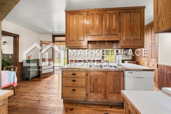 Building Photo - 227 Pine Knob Rd