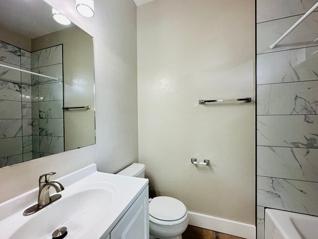 Building Photo - Renovated 3 Bedroom / 3 Bathroom House Nea...