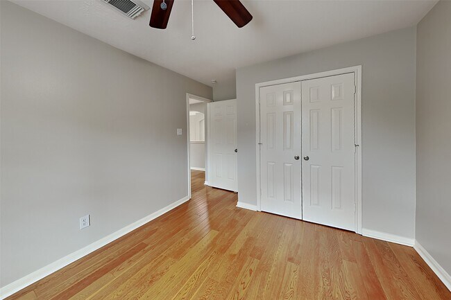 Building Photo - 6731 Auburn Oak Trail
