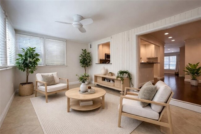 Building Photo - 138 Woodmere Square NW