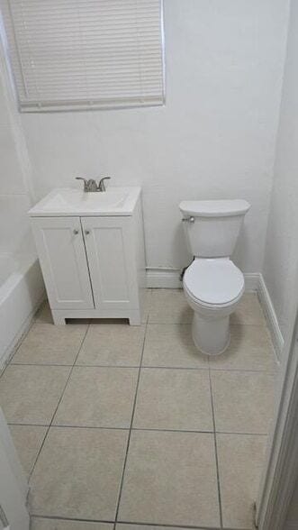 Building Photo - 632 W 2nd St