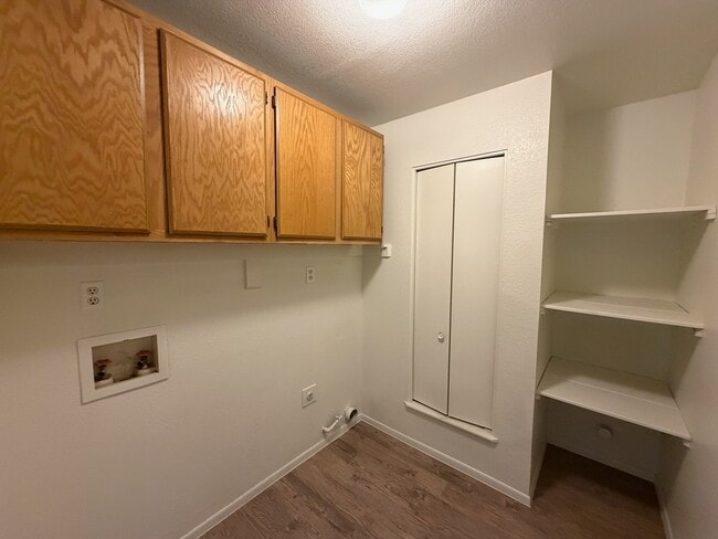 Building Photo - 10106 Cll Del Este