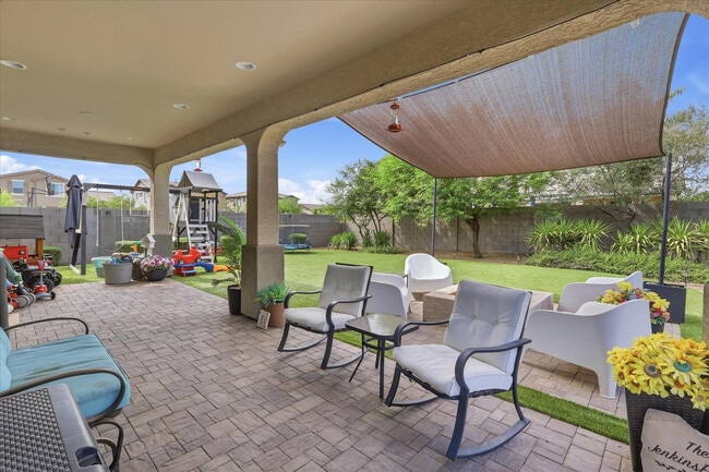 Building Photo - 23022 E Estrella Rd