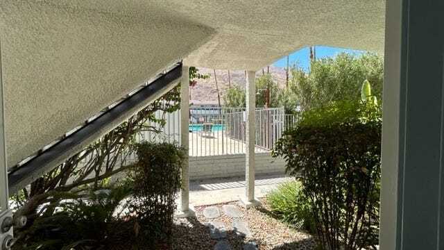 Building Photo - 1900 S Palm Canyon Dr