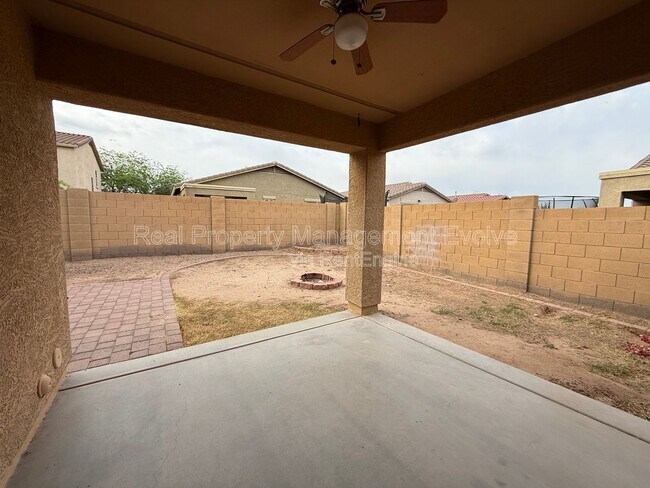 Building Photo - 7337 W St Catherine Ave