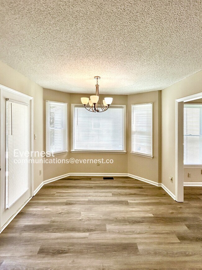 Building Photo - 5126 Lundy Dr