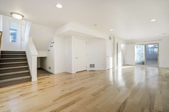 Building Photo - New Interior Paint! Shorter Lease Terms Available! 3 Bedroom Home in Banning Lewis Ranch