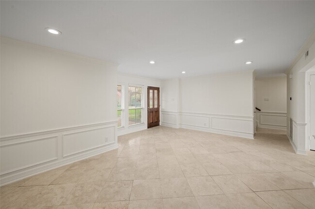 Building Photo - 9417 Bassoon Dr