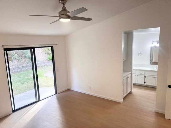 Building Photo - Freshly remodeled 3br/2ba single story hom...