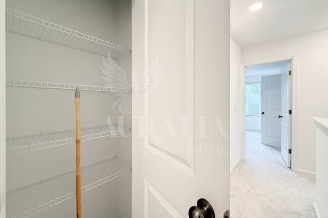 Building Photo - 3611 Elm Grv Ln