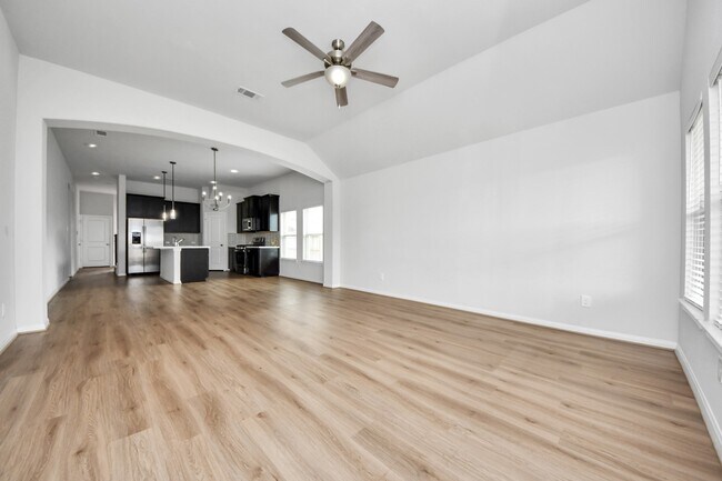 Building Photo - 804 Lake Lacosta Dr