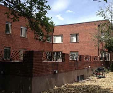Building Photo - Francesco Apartments